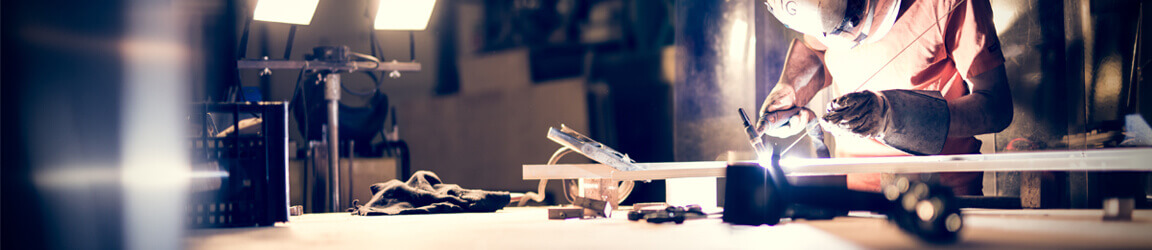 Welder welding aluminum