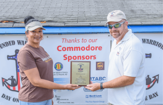 Présentation des commanditaires de Commodore. 